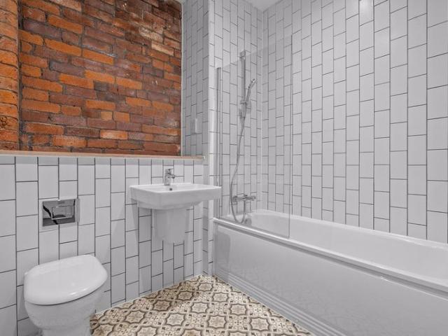 Apartment for rent in Lee Bank, Greater Manchester