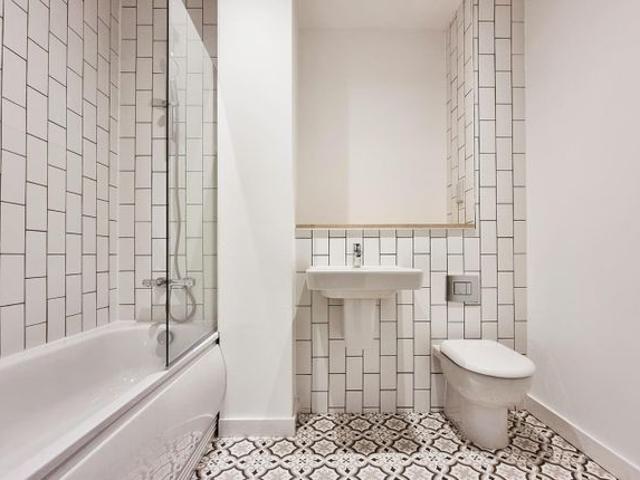 Apartment for rent in Bolton, Springfield