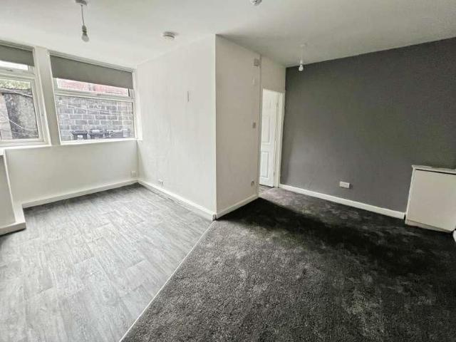 Apartment for rent in Halliwell, Bolton