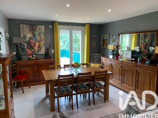 Maison vente à Sens, Véron