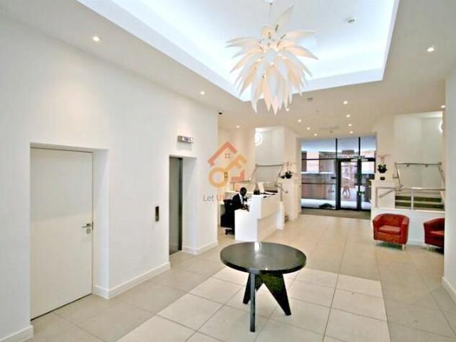 Apartment for rent in Slough