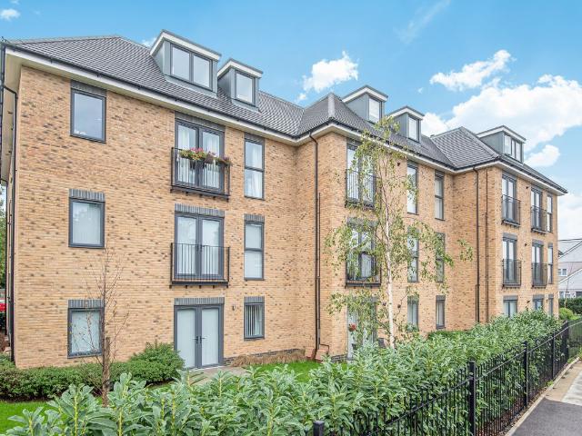 Apartment for rent in St Albans, Five Acres