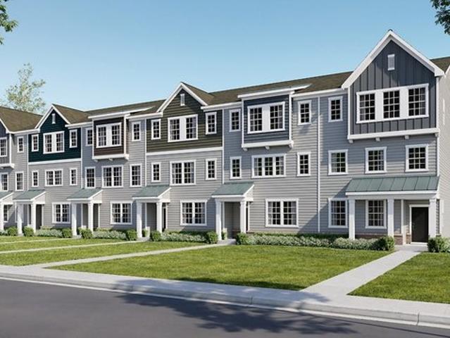 Townhouse for sale in Virginia
