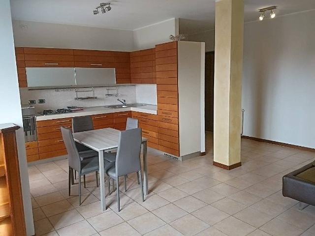 Appartamento in affitto a Sud-Ovest, Brenzone