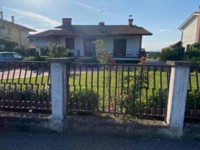 Villa Indipendente in vendita a Veronella, Veneto