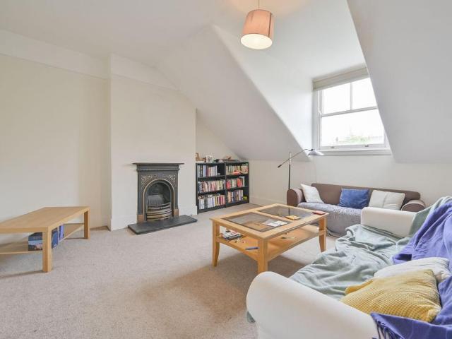 Apartment for rent in Balham, Greater London