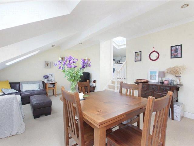 Apartment for rent in Balham, Greater London