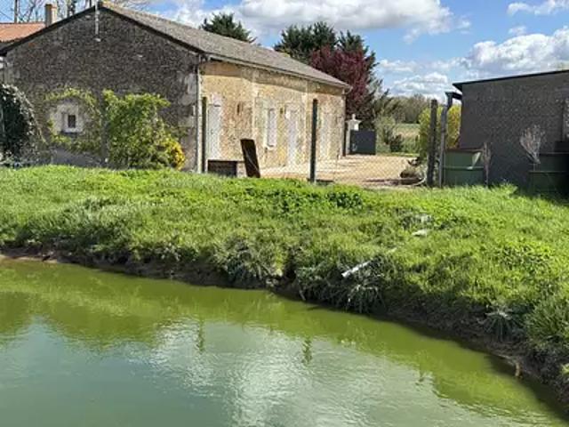 Maison vente à Châtellerault, Verrue
