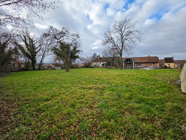 Terrain vente à Lons-le-Saunier, Vers-sous-sellières