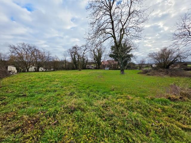 Terrain vente à Lons-le-Saunier, Vers-sous-sellières