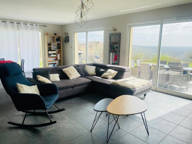 Maison vente à Cahors, Vers