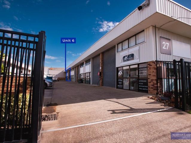 Warehouse for rent in Toombul, Queensland