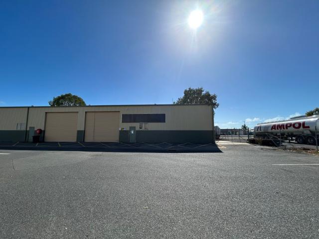 Warehouse for rent in Gladstone, Queensland