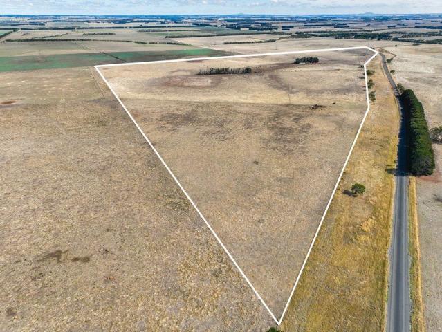 Land for sale in Woolsthorpe, Victoria