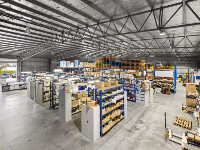 Warehouse for rent in Ambergate, New South Wales