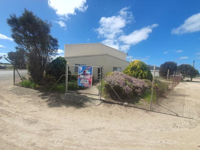 Warehouse for rent in Yorketown, South Australia