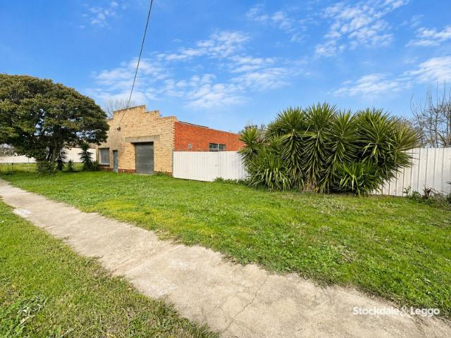 Warehouse for sale in Merrigum, Victoria