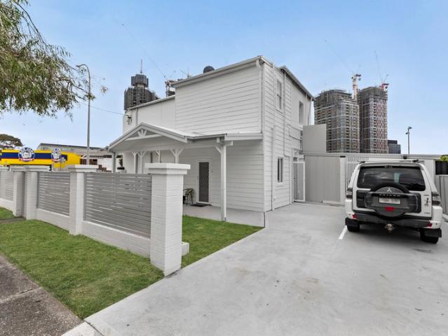 Office for rent in Newcastle, Newcastle-Maitland