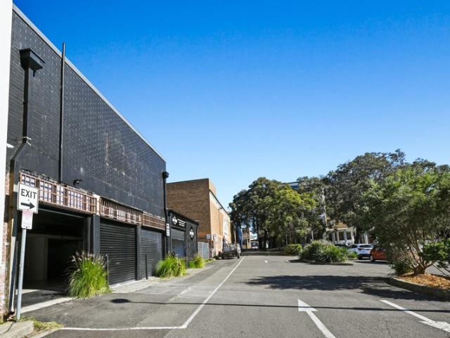 Retail for rent in Sutherland, New South Wales