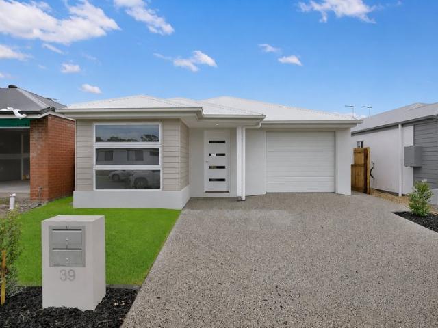 Duplex for sale in Toombul, Queensland