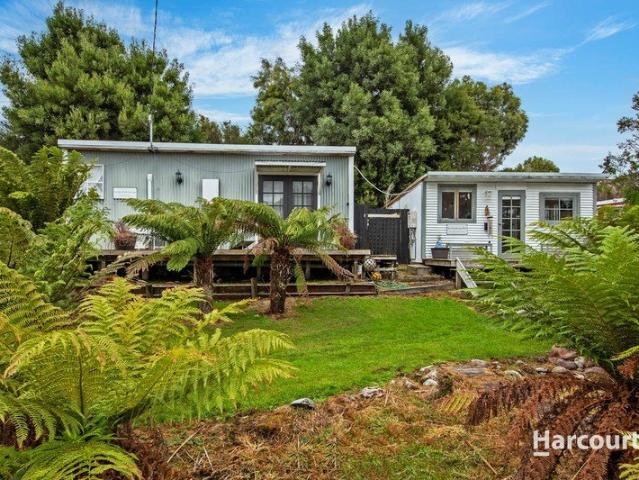 Granny Flat for sale in Strahan, Tasmania