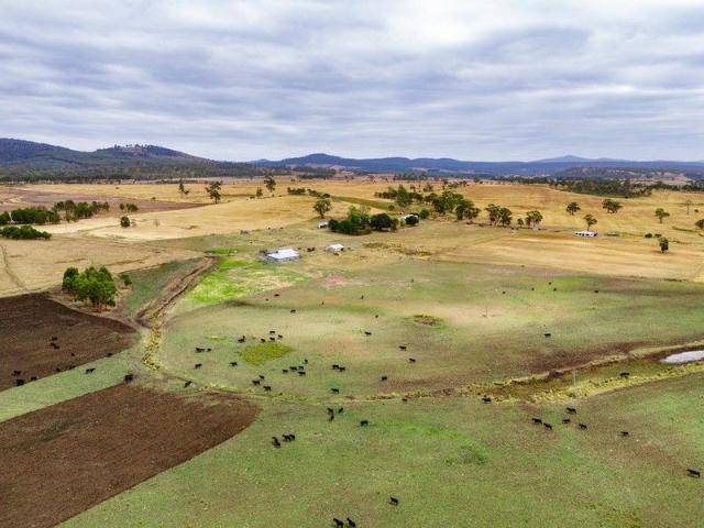 Cottage for sale in Buckland, Tasmania