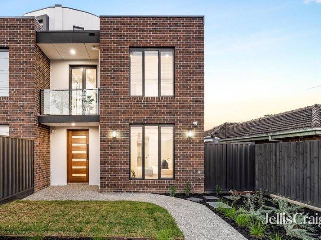 Townhouse for sale in Malvern East, Melbourne