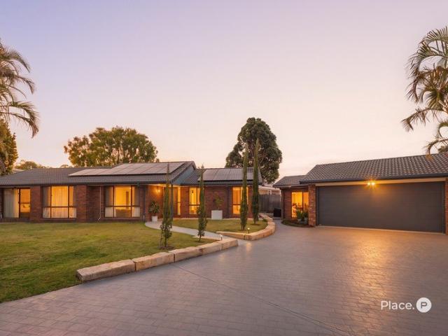 House for sale in Sinnamon Park, Greater Brisbane