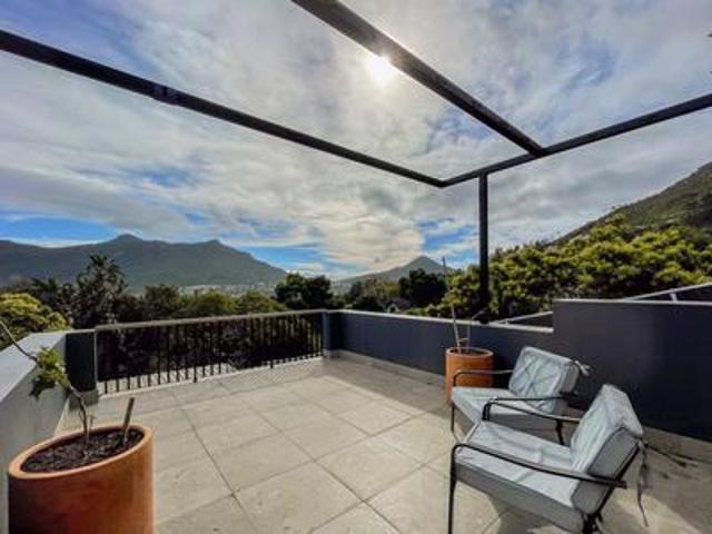 House for sale in Hout Bay, Western Cape