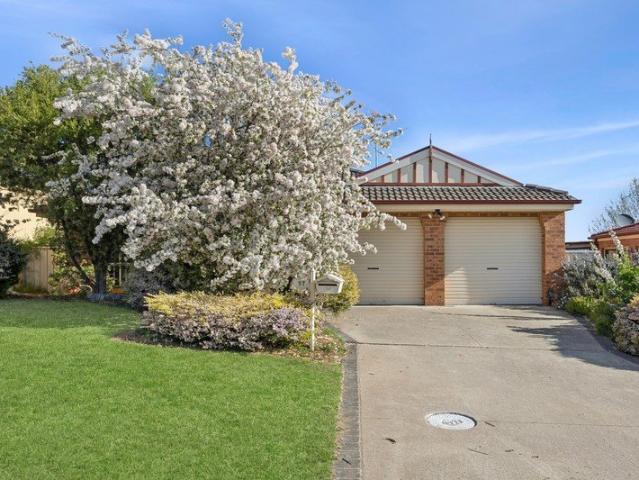 House for sale in Queanbeyan East, Queanbeyan