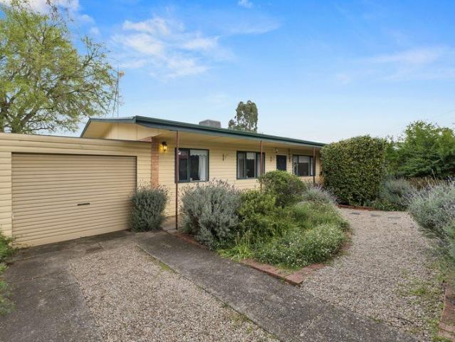 House for sale in Windsor Gardens, Adelaide