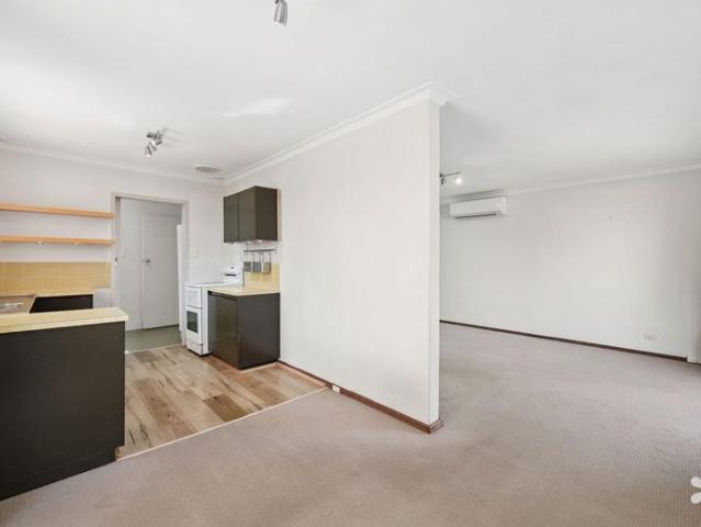House for rent in Rossmoyne, Western Australia