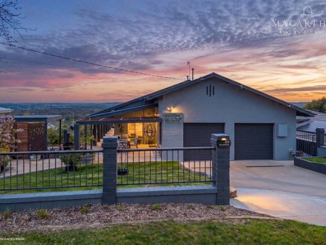 House for sale in Kooringal, Wagga Wagga City Council