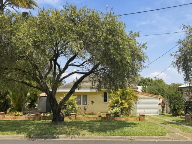House for sale in Woody Point, Greater Brisbane