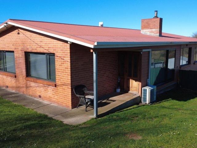 House for sale in Sheffield, Kentish