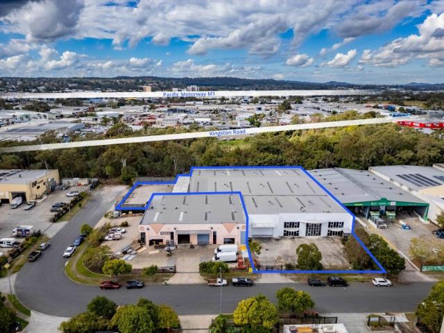 Warehouse for rent in Toombul, Queensland