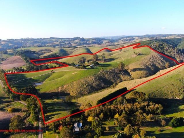Cottage for sale in Mirboo, Victoria
