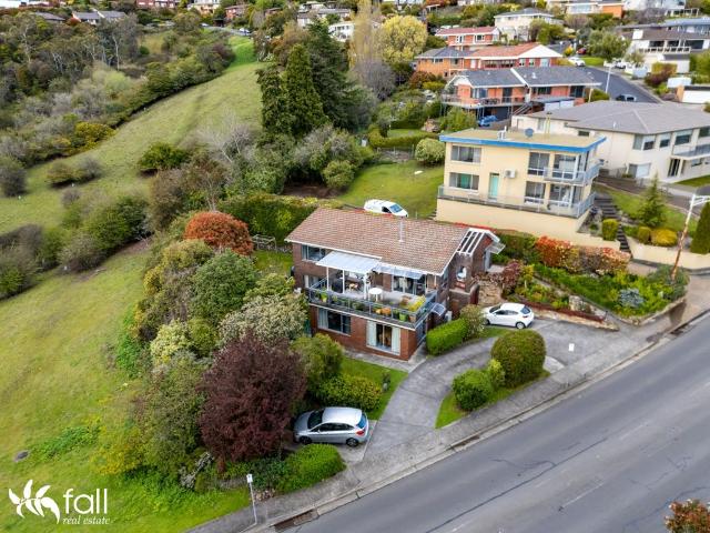 House for sale in Sandy Bay