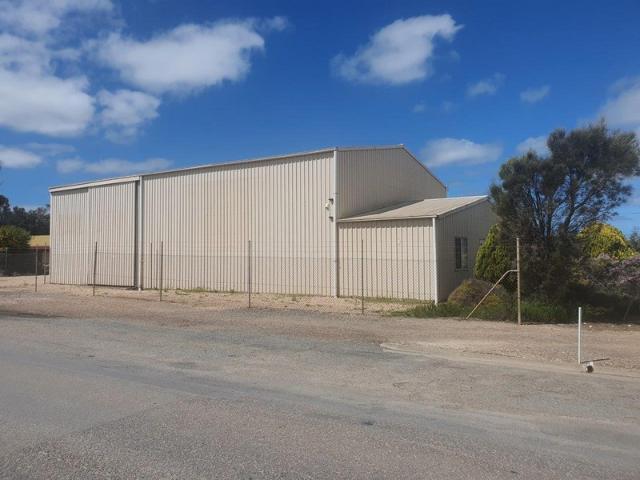 Warehouse for rent in Yorketown, South Australia