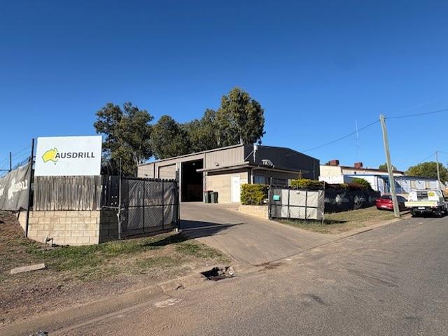 Warehouse for sale in Moranbah, Queensland
