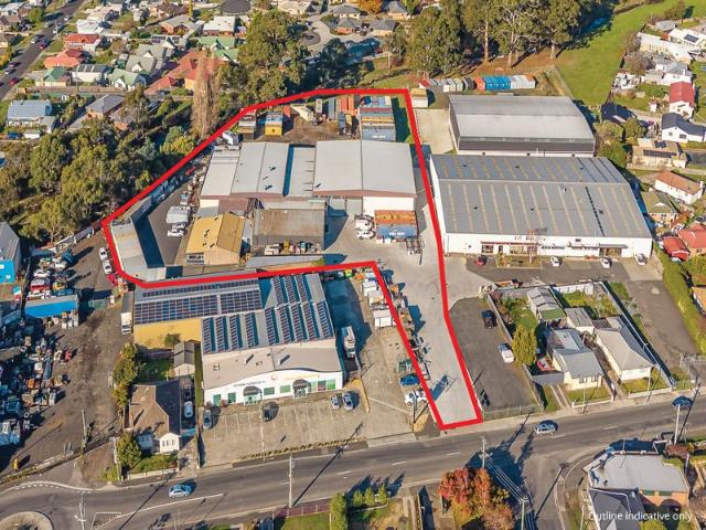 Warehouse for rent in Glenorchy