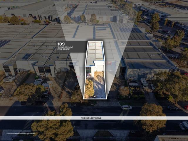 Warehouse for rent in Sunshine West, Melbourne