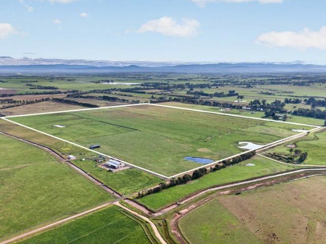 Cottage for sale in Airly, Victoria