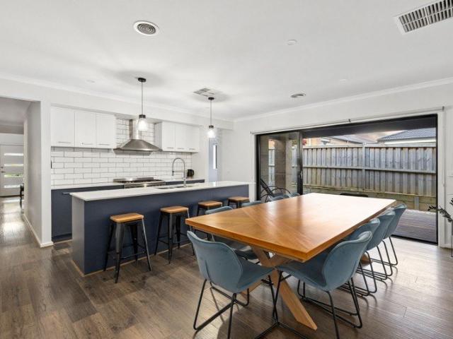 House for sale in Sanctuary, Geelong