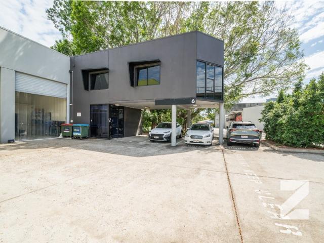 Office for rent in Toombul, Queensland