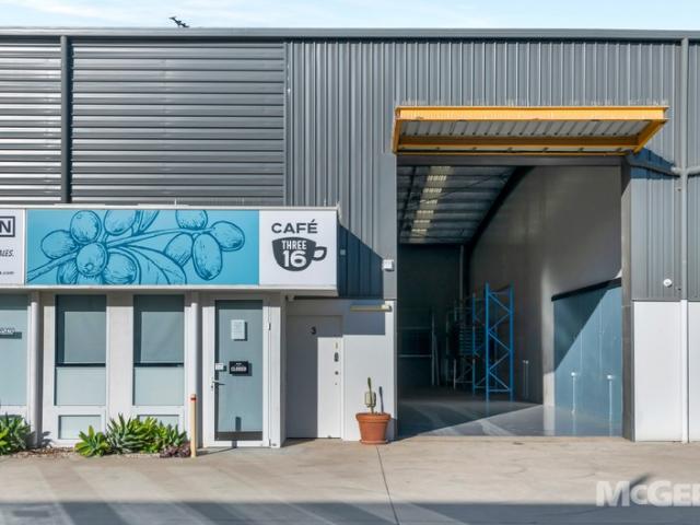 Warehouse for rent in Seaford, Adelaide