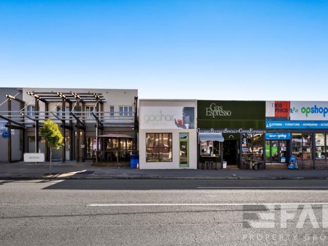 Retail for rent in Toombul, Queensland