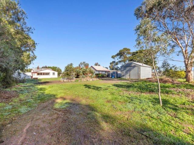 House for sale in Lethbridge, Victoria