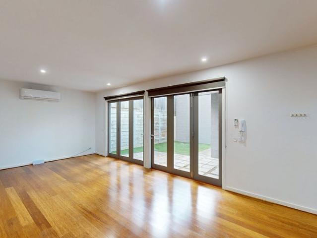 Townhouse for rent in Camerons Creek, Victoria