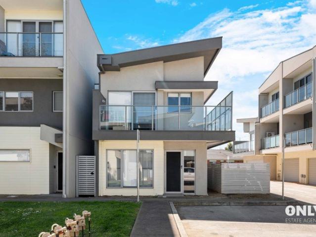 House for sale in Cardinia Village Estate, Melbourne